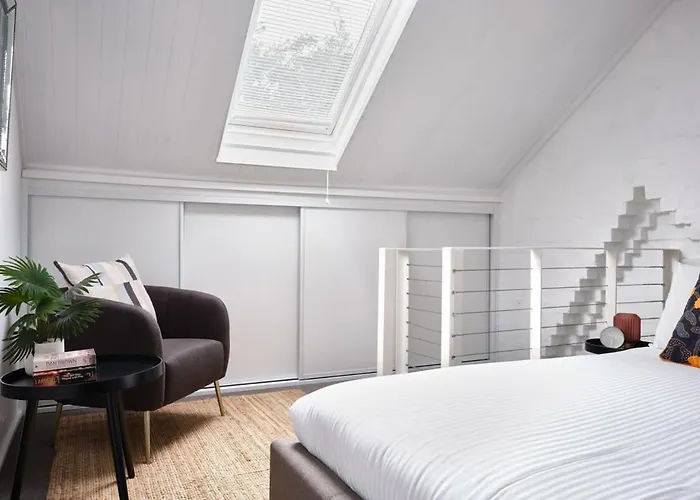 Redfern Classic Terrace - Parking And Balcony